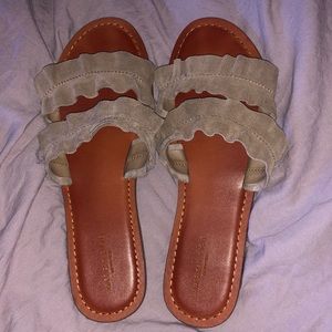 American Eagle Sandals